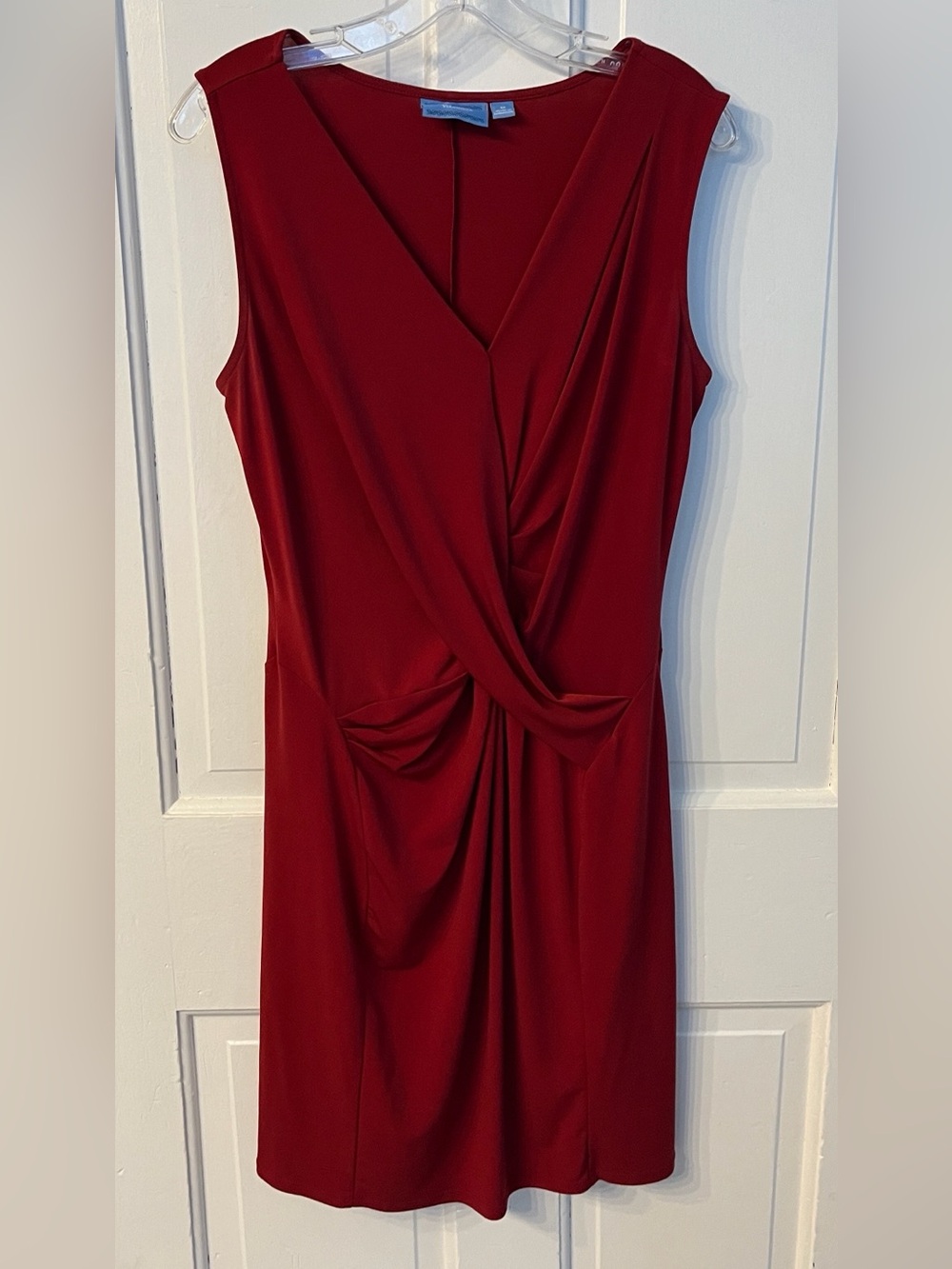 💥FINAL OFFER PRICE💥 Simply Vera, Vera Wang Burgundy Knit Dress